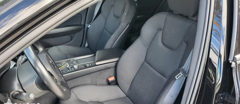 Volvo V60 cena 104550 przebieg: 77000, rok produkcji 2019 z Węgliniec małe 781